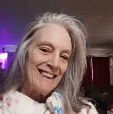 Matt Starr posted this photo taken with Warren DeMartini & Carlos after the  first Stephen Pearcy