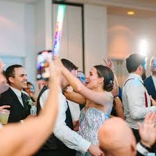 AMAZING COUPLE with an AMAZING PLAYLIST made for an INCREDIBLE CELEBRATION  ! 🎉 & how about that party dress! 🔥 🔥 📸 @5dphotography *cropped by ig*  🎧 DJ @firstcityevents 🏨 venue @westinsavannah