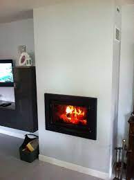 Malheureusement le verre peut se noircir pour les raisons suivantes : Insert De Cheminee Insert De Cheminee Vitre Insert De Cheminee Et Poele Cassee Remplacement Vitre Insert Cheminee Propose Le Verre Home Decor Fireplace Home