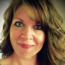 Lori Pellerin's Instagram, Twitter & Facebook