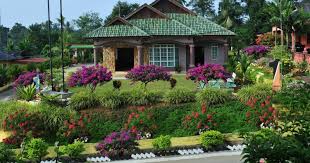 Guna sistem binaan industri, rumah siap seminggu. Dari Rumah Kayu Felda Dua Bilik Kini Banglo Indah Menawan Impiana
