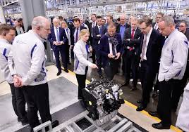 Volkswagen gibt eine ladedauer von gut fünf stunden an, wird der tiguan ehybrid an der 2. Vw Zusammentreffen In Salzgitter Regionalheute De