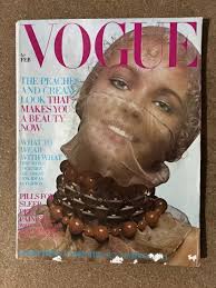 SARAH MOON RUDOLF Nureyev OSSIE CLARK Maudie James BIBA Brighton HONEY  magazine £125.00