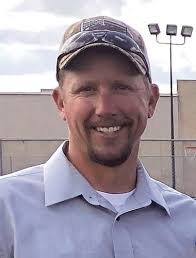 Vollman replaces Moss