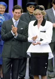 Compare her height, weight, body measurements, religious beliefs, sexual orientation with other celebs. Princess Diana Had A Vogue Makeover Before She Became A Style Icon Says Bruce Oldfield Huffpost Life