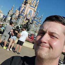 On this weeks #residentroster …meet Dr. Daniel Kaufman! Name: Daniel Kaufman  Hometown: Brodheadsville, PA Medical School: Touro University College of  Osteopathic Medicine