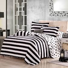 Black And White Quilt Sets Black And White Bedding Sets For Your Dramatic Bedroom Home To Z White Bed Set Bedding Sets Black White Bedding