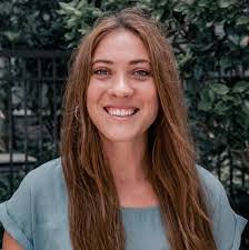 Kellie Iverson's Instagram, Twitter & Facebook