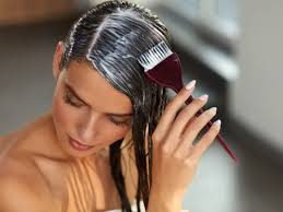 Deine haare natürlich dunkler machen wikihow. Haare Farben Ohne Chemie Hausmittel Aus Der Natur Bildderfrau De