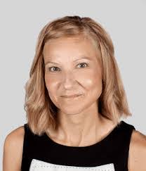 Michelle Schoen's Instagram, Twitter & Facebook