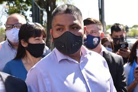 Chocobar, al ver la víctima en el suelo sangrando y que el delincuente se daba a la fuga, dio la voz esta es una sentencia injusta. Dia Clave Para El Caso Chocobar Este Viernes Conocera El Veredicto De La Justicia Cronica Firme Junto Al Pueblo