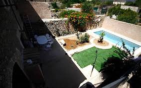 It is located in the centre of the island, 24km away fro. Haus Zur Vermietung In Biniali Biniali Sencelles Mallorca