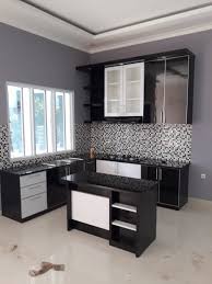 Kini bagi anda yang sedang mencari jasa penyedia pembuatan kitchen set jakarta selatan layanan kami mencakup wilayah kuningan barat, bangka, mampang prapatan, pela mampang, tegal parang, bintaro, pesanggrahan, petukangan selatan, petukangan utara, ulujami, bukit duri, kebon baru. Jasa Tukang Pembuatan Kitchen Set Minimalis Modern Murah Profesor Gerobak Furniture