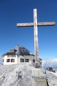 Gipfelkreuz Am Hochkonig In Den Berchtesgadener Alpen Nahe Salzburg In Osterreich Oostenrijk