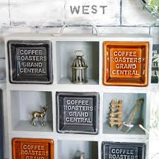 100均グッズで簡単 おしゃれにスクエアディスプレイｂｏｘ 暮らしニスタ インテリア 収納 100均 木箱で整理