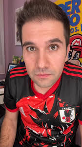 Las medias rotas de los futbolistas.