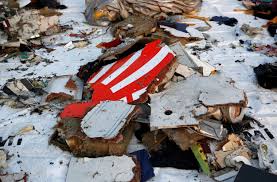 Jakarta, indonesia (cnn) human remains and plane wreckage have been pulled from the crash site of an indonesian passenger jet that plunged into the ocean minutes after takeoff on saturday, with 62 people on board. Lion Air Boeing 737 Crashes On Flight From Jakarta To Sumatra