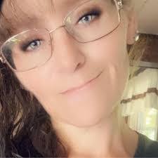 Melissa Shilling's Instagram, Twitter & Facebook