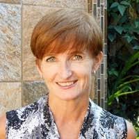 Sarah Ireton's Instagram, Twitter & Facebook