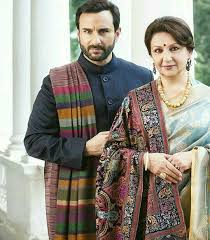 334 Likes 6 Comments Bollywood Dreamsworld Cinemabollywood4ever On Instagram Saif Ali Khan With Mom Sh Sharmila Tagore Mom Outfits Desi Clothes