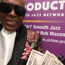 Rob Macon (@twitrob25)