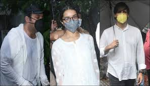 His funeral is to take place in mumbai tomorrow. Sushant Singh Rajput Gets Cremated Know Who All Attended His Funeral Ptc Punjabi