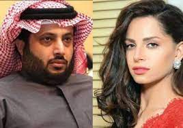 وقال الغيطي إن أمال ماهر متزوجة من الشاعر والمستشار بالديوان الملكي السعودي ورئيس واعرب الغيطي عن خشيته على الفن المصري من امثال آل الشيخ الذين يشترونهم ويوجهونهم. Ø§Ù„Ø£Ù…Ù† Ø§Ù„Ù…ØµØ±ÙŠ ÙŠÙ‚ØªØ­Ù… Ù…Ù†Ø²Ù„ Ø¢Ù…Ø§Ù„ Ù…Ø§Ù‡Ø± Ø¨Ø¹Ø¯ ØªØ¨Ø§Ø¯Ù„Ù‡Ø§ Ø±Ø³Ø§Ø¦Ù„ ØºØ§Ù…Ø¶Ø© Ù…Ø¹ ØªØ±ÙƒÙŠ Ø¢Ù„ Ø§Ù„Ø´ÙŠØ® Ø³Ù…Ø§ Ø§Ù„Ø¥Ø®Ø¨Ø§Ø±ÙŠØ©