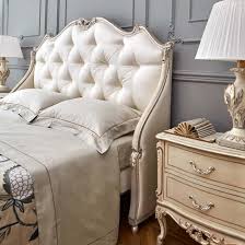 classic italian designer button upholstered winged bed juliettes interiors yatak odasi yatak ogullar