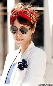 A short wavy hairstyle is almost self styling, requiring very little effort from home to reproduce. Turban Headband Short Hair Promotions