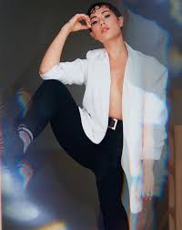 Born 16 november 1994) is a greek singer, actress, and television presenter. Eurovision 2021 H Elena Tsagkrinoy 8a Ekproswphsei Thn Kypro Me To Tragoydi El Diablo Fthis Gr