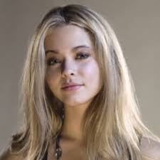 Pam Fields (@PamFieldsx)