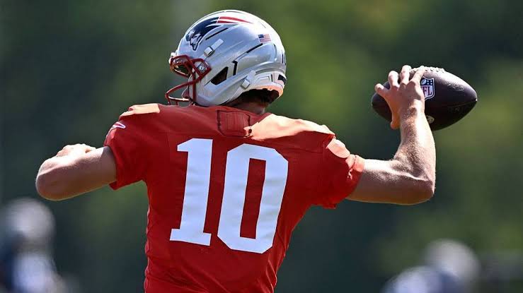 How Drake Maye, Patriots' offense fared in first joint practice with Eagles