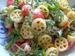 Infatti questa ricetta può essere preparata in anticipo o al momento senza può essere preparata prima o all'ultimo momento ed è perfetta anche per un picnic o come piatto unico. Pasta Fredda Tricolore Marilena In The Kitchen Old Fashioned Recipes