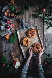 These bread wreaths are made from intertwined pieces of dough with layers of cinnamon and sugar. Christmas Bread Wreath Adventures In Cooking