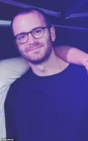 Everard went missing as she walked home from a. Freedomroo Sarah Everard Police Officer Arrested Over Kidnap And Murder Found In Cell With Head Injuries Australiannewsreview