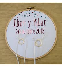 We did not find results for: Bastidor Textil Para Anillos De Boda Con Estampado De Lunares