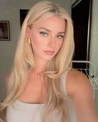 Emma Dizon (emmaelisedizon)