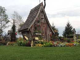 These 12 Rustic Cabins Will Make You Feel Like You Live In A Fairytale Pics Fairytale House Rustic Cabin Shed To Tiny House