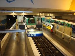 It is currently used mostly for football matches and is the home ground of es sétif. La Courneuve 8 Mai 1945 Paris Metro Wikipedia