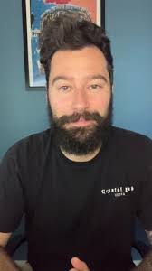 Jeff Kaye's Instagram, Twitter & Facebook