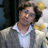 Eric Tew's Instagram, Twitter & Facebook