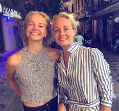 Many blame daria for not choosing the russian university, the same for moscow state university. Ku Studion Vajza E Navalny Alexey Navalny Biografia Jeta Personale Familja Gruaja Femijet Foto Gruaja E Alexey Navalny Julia Navalny