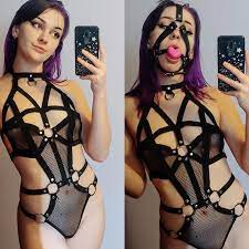 Kinky goth sluts are the best goth sluts
