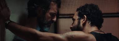 Hoy temblores también hace una parada en la habana para compartir en el festival internacional del nuevo cine latinoamericano. In Temblores A Gay Man Is Pressured To Undergo Conversion Therapy