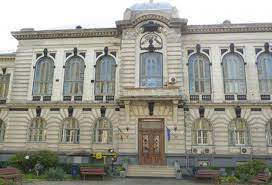 Tinerii au posibilitatea să învețe despre viață și agricultură, despre cercetare și inovare. StudenÅ£i De La Facultatea De MedicinÄƒ VeterinarÄƒ Bucuresti Prinsi In Timp Ce DÄƒdeau MitÄƒ Ca SÄƒ Promoveze RestanÅ£ele Universul Argesean