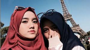 Hasil diatas adalah hasil pencarian dari anda wirda mansur mp3 dan menurut kami yang paling cocok adalah wirda mansur. Wirda Mansur Putri Yusuf Mansur Yang Cantik Dan Stylish Wirda Unggah Ini Soal Ibunda Halaman All Pos Kupang
