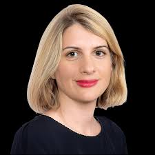 Pour son client 6ème Sens, l'étude participe à la vente d'un immeuble de  5000 m2 dans l'Est Parisien, destiné à accueillir le futur siège de  Blablacar