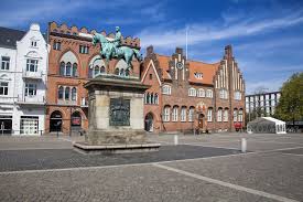 Aalborg university is situated in denmark, which is a part of scandinavia. Esbjerg Definition And Meaning Collins English Dictionary