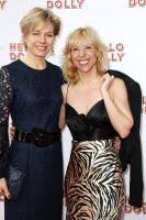 Tijdens het maken van 'hier ben ik', de voorstelling naar het leven van heintje davids, volgde suzanne raes ons, achter de schermen met alle ongemakkelijke, eerlijke. Reni Van Maren