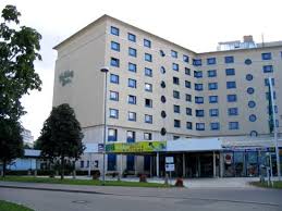 What are their business hours? Holiday Inn Stuttgart Lift Picture Of Holiday Inn Stuttgart Tripadvisor